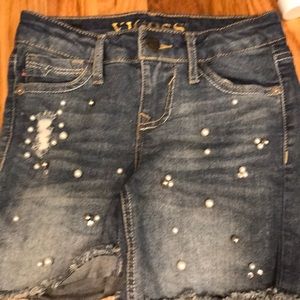 VIGOSS destructed pearl denim shorts Size 8